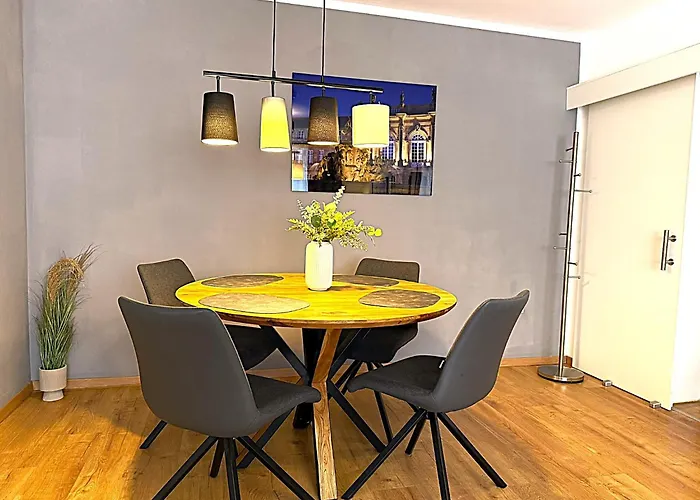 Daire Herbstaktion Moderne 2-zimmer Im Stadtzentrum Mit Parkplatz Bayreuth