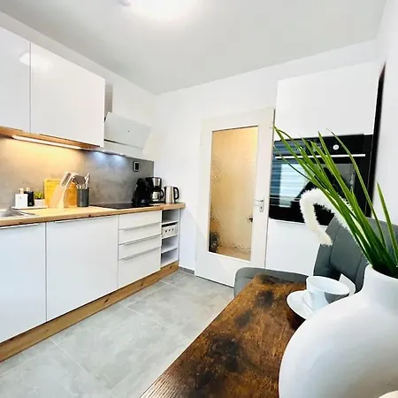 Διαμέρισμα Moderne 2-zimmer Im Stadtzentrum Mit Parkplatz