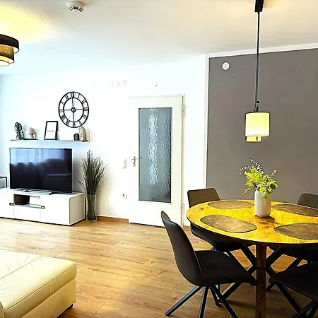 Appartamento Fruehlingsaktion Moderne 2-zimmer Im Stadtzentrum Mit Parkplatz *